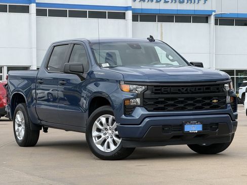 Certified 2024 Chevrolet Silverado 1500 Custom image 2