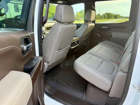 Used 2020 GMC Sierra 1500 SLT image 14