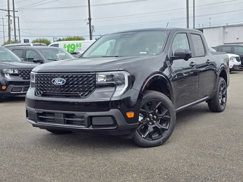 New 2026 Ford Maverick Lariat w/ Black Appearance Package AWD/4WD image 1