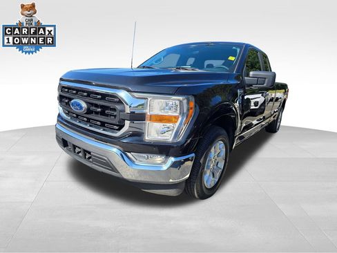 Used 2022 Ford F150 XLT w/ Trailer Tow Package RWD image 7
