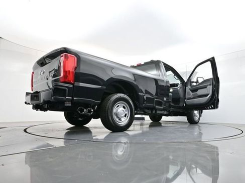 New 2026 Ford F250 XL w/ XL Driver Assist Package RWD image 40