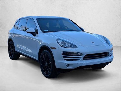 Used 2013 Porsche Cayenne AWD/4WD image 3