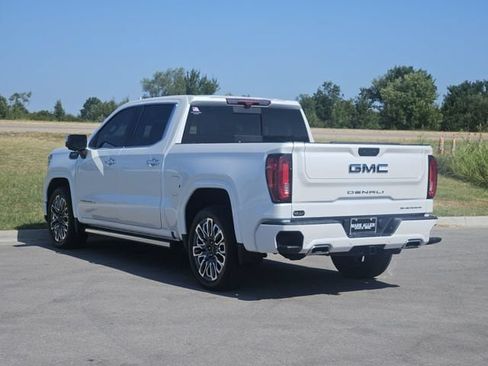Used 2024 GMC Sierra 1500 Denali Ultimate AWD/4WD image 5