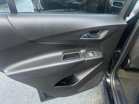 Used 2019 Chevrolet Equinox LT image 22