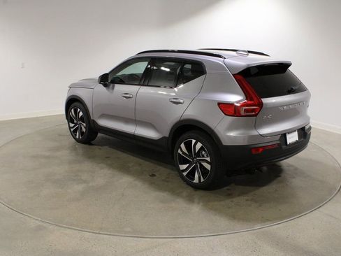 New 2026 Volvo XC40 B5 Ultra w/ Climate Package image 4