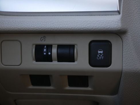 Used 2015 Subaru Crosstrek 2.0i Premium image 26