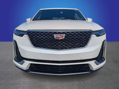 New 2025 Cadillac XT6 Luxury image 8