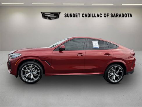 Used 2022 BMW X6 xDrive40i w/ Executive Package AWD/4WD image 6