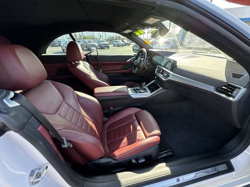 Used 2022 BMW 430i Convertible w/ M Sport Package RWD image 30