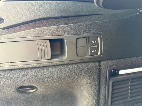 Used 2018 Audi SQ5 Premium Plus w/ S Sport Package image 39