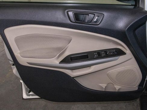 Used 2020 Ford EcoSport S image 10