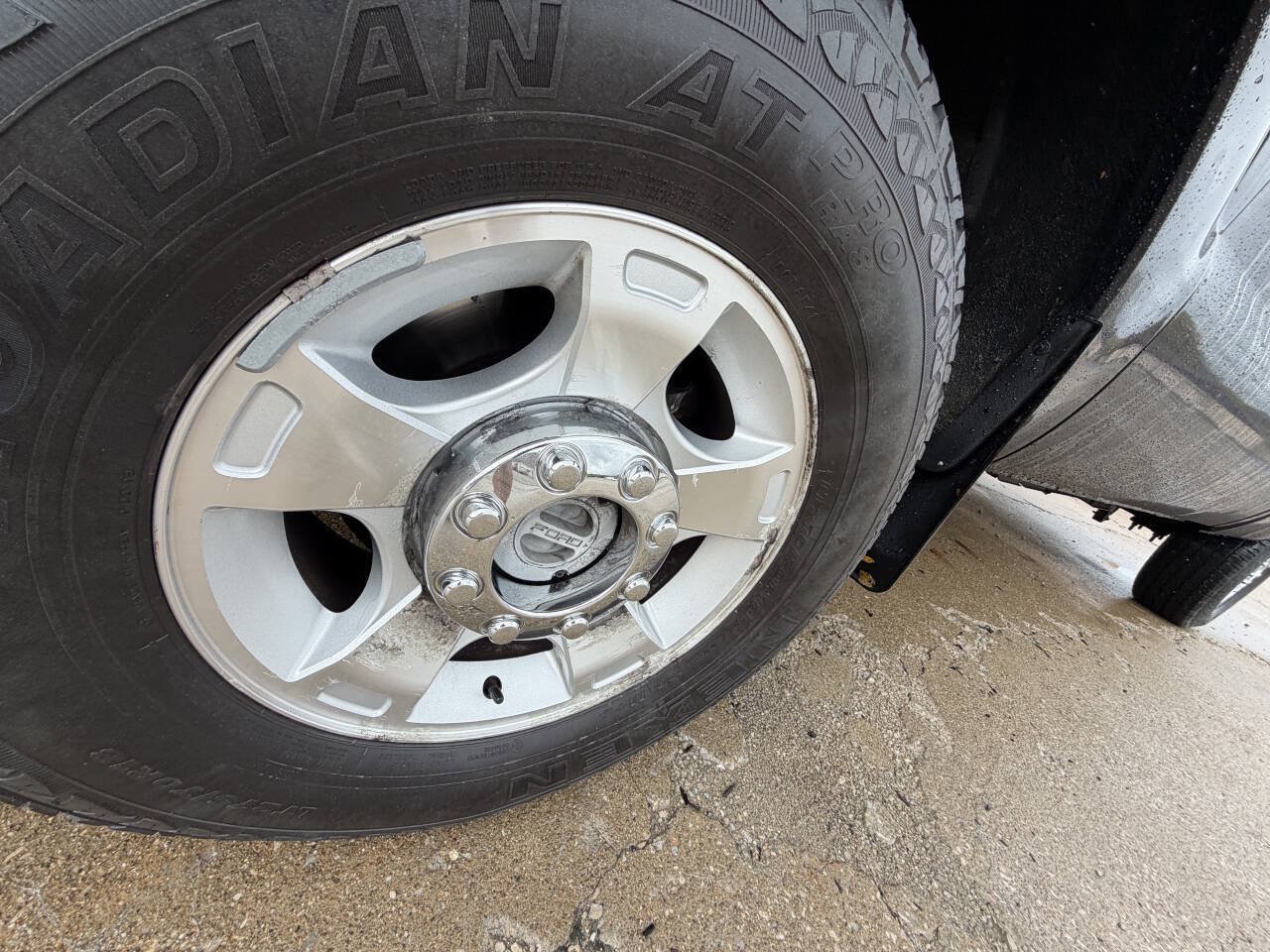 Used 2012 Ford F250 XLT w/ Snow Plow Prep Pkg AWD/4WD image 9