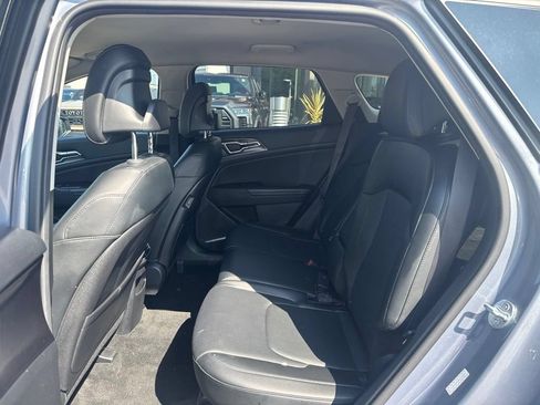 Used 2023 Kia Sportage EX FWD image 14