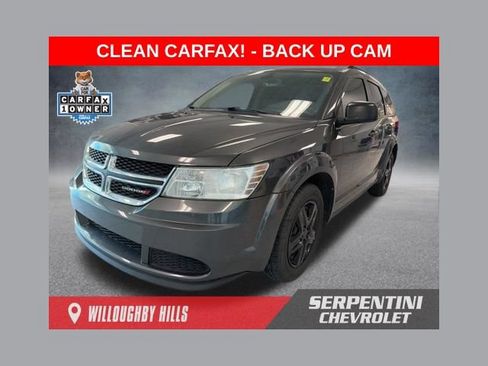 Used 2019 Dodge Journey SE FWD image 1