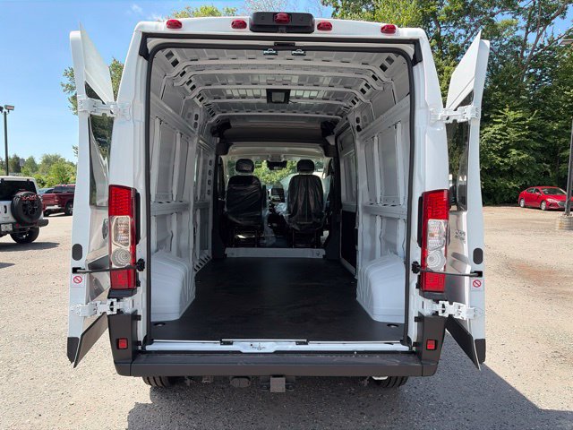 New 2026 RAM ProMaster 2500 w/ Convenience Group FWD image 9