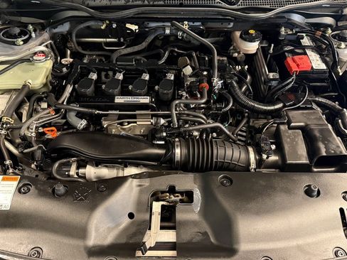 Used 2018 Honda Civic Sport image 22