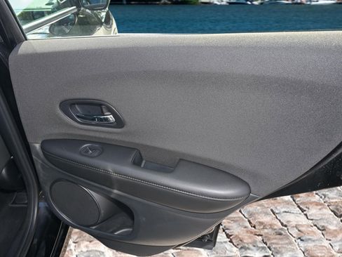 Certified 2019 Honda HR-V Sport image 25