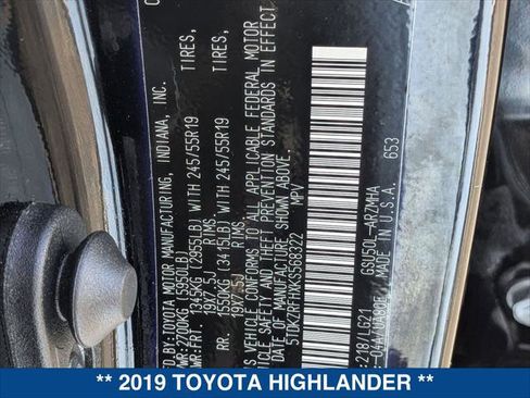 Used 2019 Toyota Highlander SE image 24