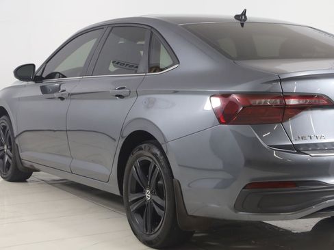 Used 2024 Volkswagen Jetta SE w/ Panoramic Sunroof Package FWD image 22