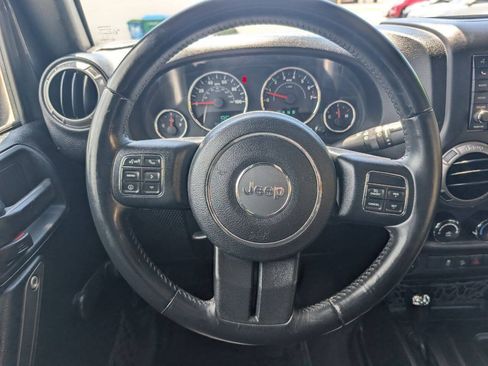 Used 2017 Jeep Wrangler Unlimited Sport w/ Connectivity Group AWD/4WD image 18