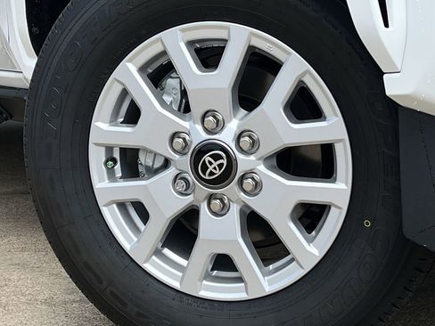 New 2026 Toyota Tacoma SR5 AWD/4WD image 24
