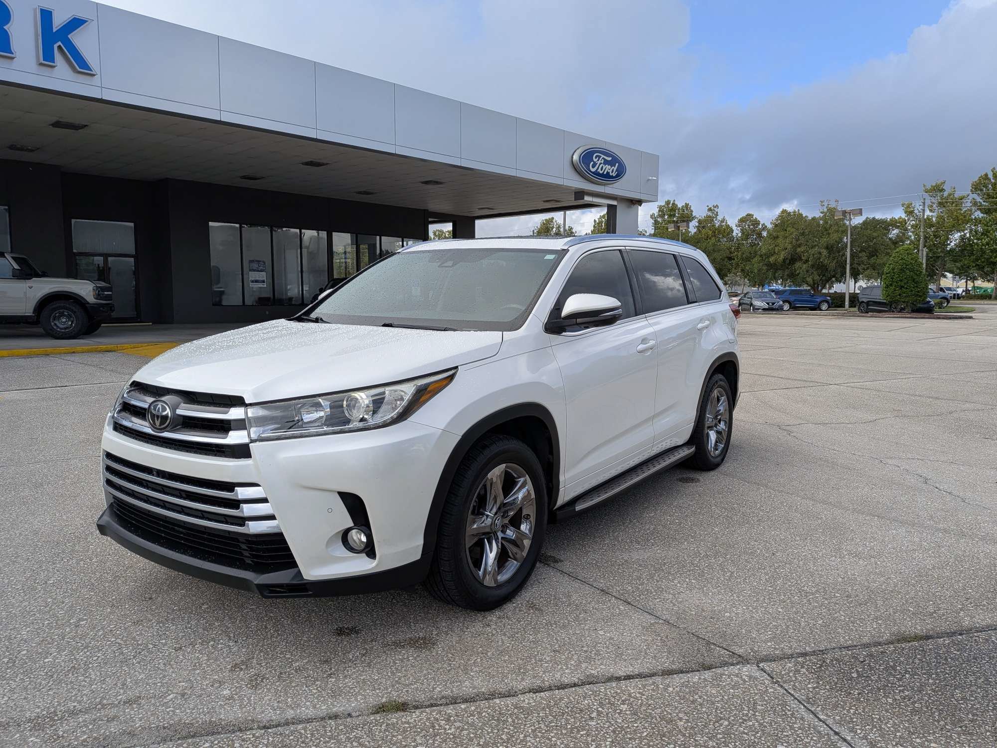 Used 2018 Toyota Highlander Limited Platinum FWD image 8