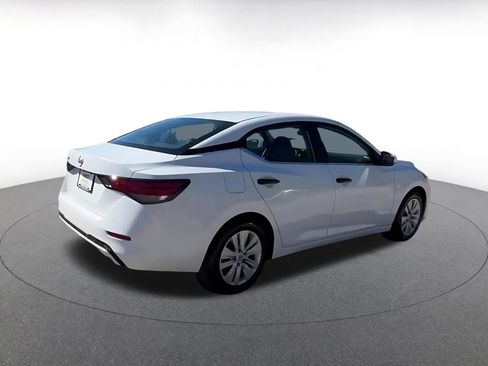 Used 2025 Nissan Sentra S image 14