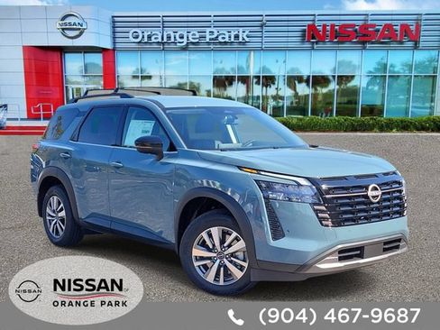 New 2026 Nissan Pathfinder SL FWD image 1