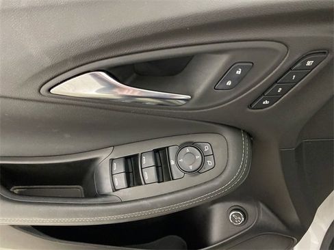 Used 2023 Buick Encore GX Essence w/ Experience Buick Package image 20