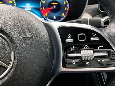 Used 2019 Mercedes-Benz C 300 Sedan image 24