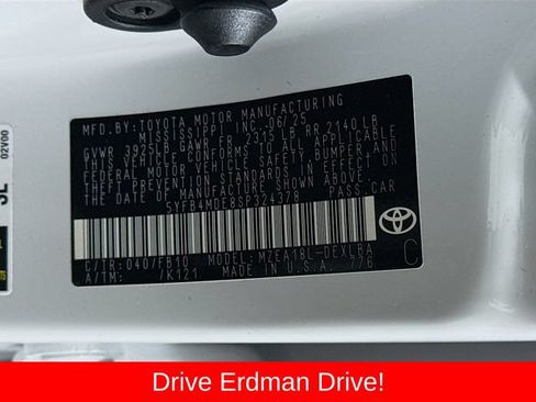 Certified 2025 Toyota Corolla LE FWD image 31