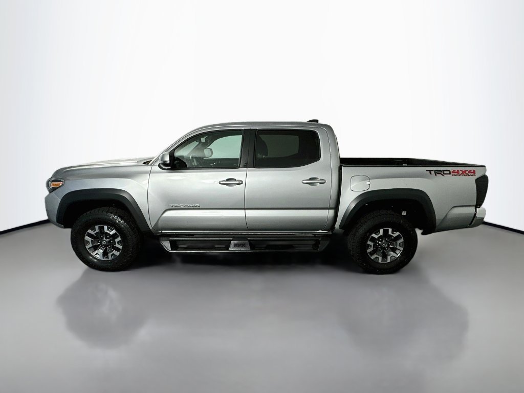 Used 2022 Toyota Tacoma TRD Off-Road AWD/4WD image 4
