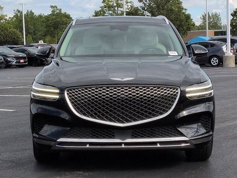Used 2025 Genesis GV70 2.5T w/ Advanced Package AWD/4WD image 4