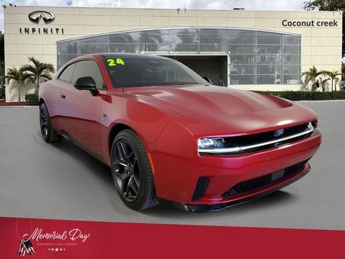 Used 2024 Dodge Charger Daytona R/T w/ Plus Group AWD/4WD image 1