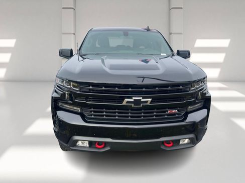 Used 2021 Chevrolet Silverado 1500 LT Trail Boss image 2
