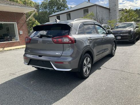 Used 2017 Kia Niro LX FWD image 5