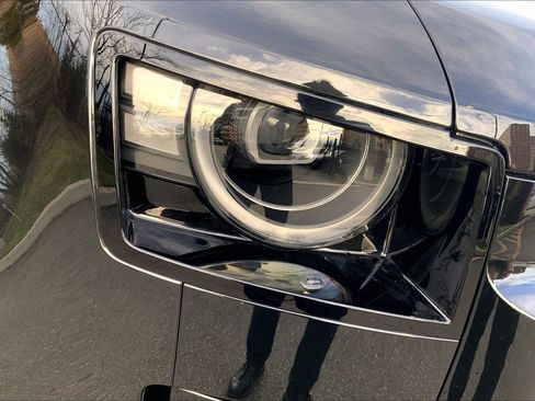 New 2026 Land Rover Defender 110 V8 AWD/4WD image 13