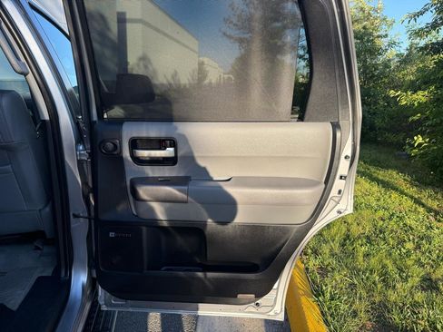 Used 2010 Toyota Sequoia Limited AWD/4WD image 32