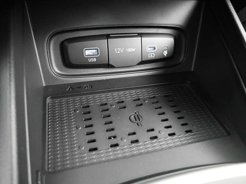 New 2026 Hyundai Venue SEL image 19