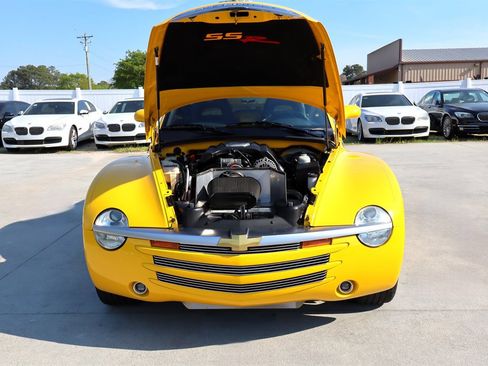 Used 2003 Chevrolet SSR w/ Preferred Equipment Group image 69