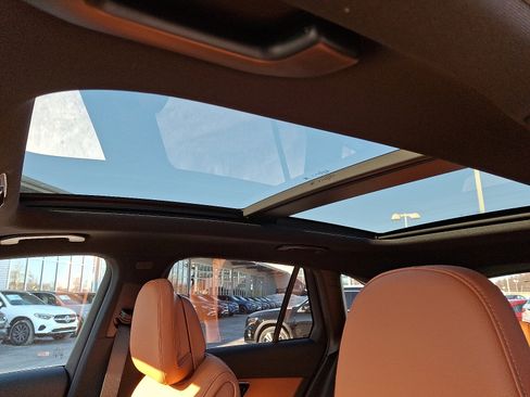 New 2026 Mercedes-Benz GLC 300 4MATIC image 13