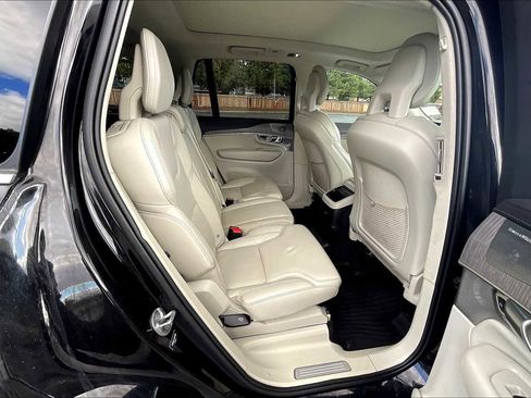 Used 2022 Volvo XC90 T8 Inscription image 30
