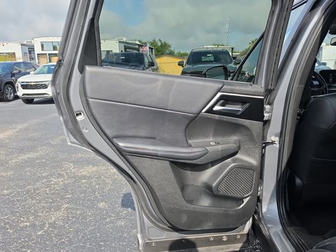 Used 2024 Mitsubishi Outlander SE FWD image 15