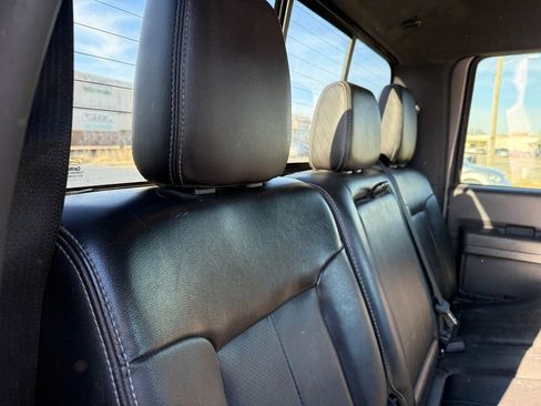 Used 2012 Ford F250 Lariat w/ Lariat Interior Pkg image 8