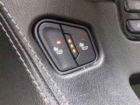 Used 2019 Chevrolet Tahoe LT image 23