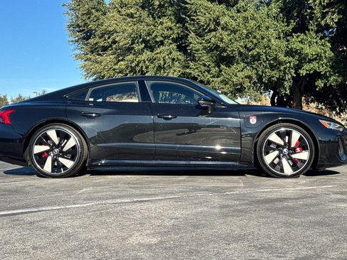 New 2026 Audi S e-tron GT Prestige image 3