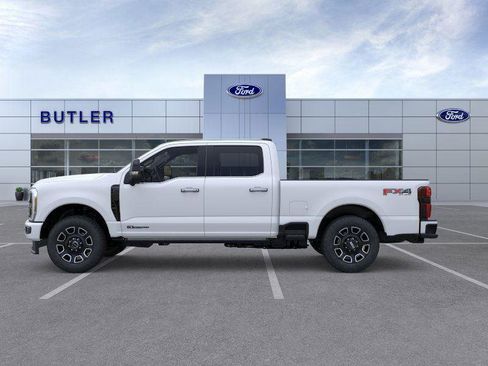 New 2026 Ford F250 Platinum w/ FX4 Off-Road Package AWD/4WD image 9