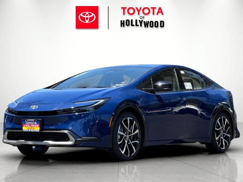 New 2026 Toyota Prius Plug-In Hybrid FWD image 7