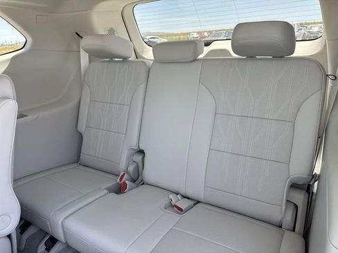 New 2026 Buick Enclave Avenir w/ Super Cruise Package AWD/4WD image 25