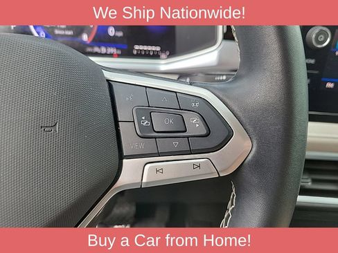 Used 2025 Volkswagen Taos SE AWD/4WD image 23
